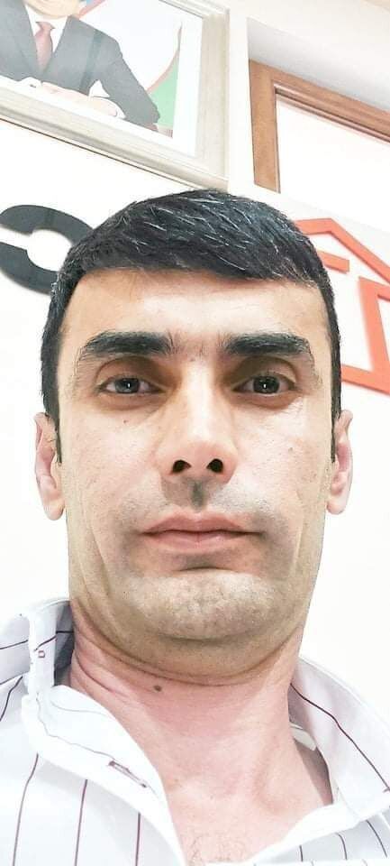  ,   Nik, 43 ,   ,   