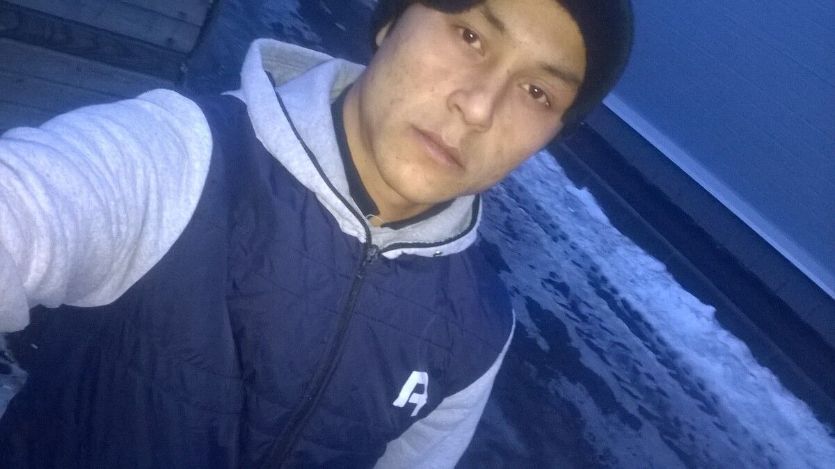  -,   Jaxongir, 32 ,   ,   , c 
