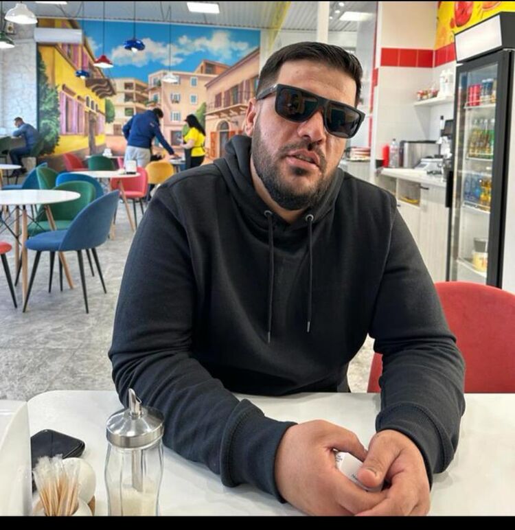  ,   Nani, 43 ,     , c , 