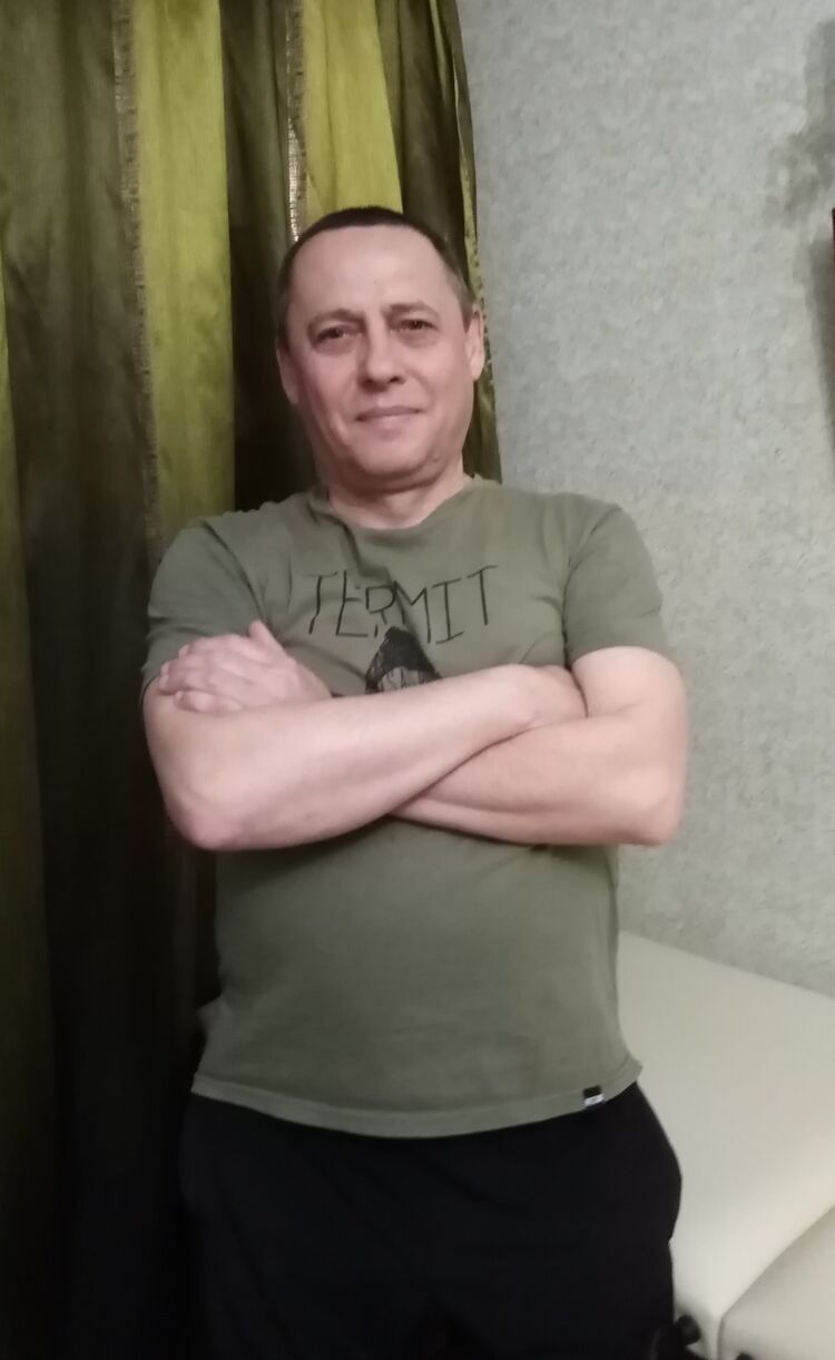  42108667  , 48 ,    