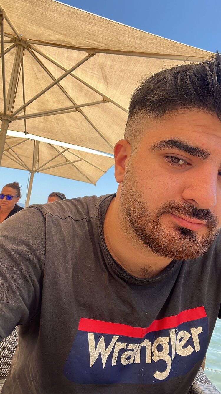  ,   Serkan, 25 ,   ,   