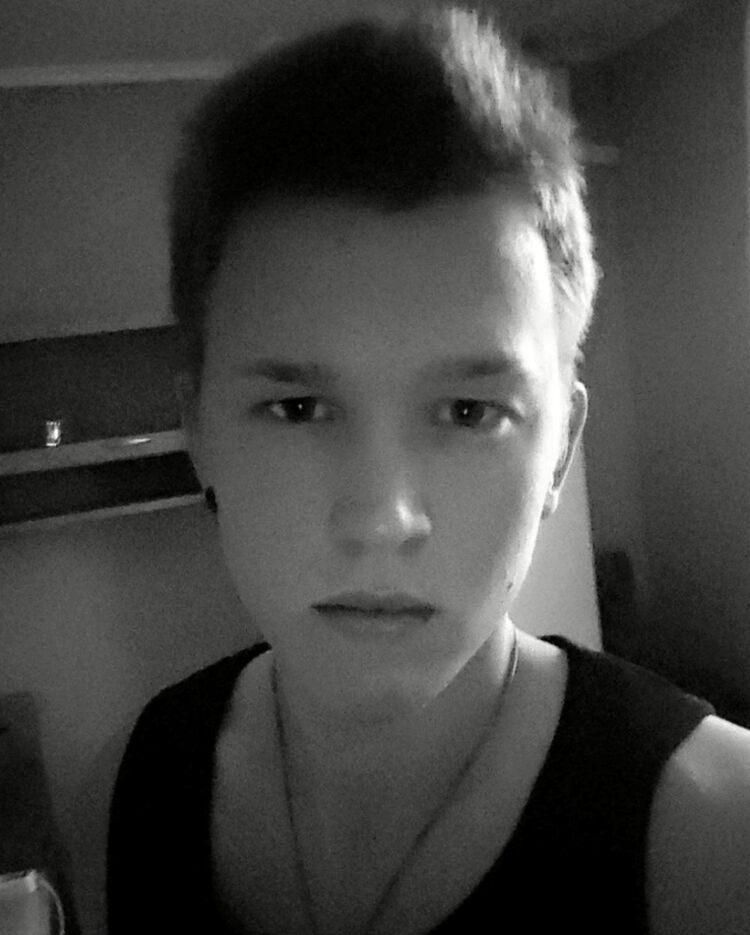 ���� 37007557 ����� ����, 21 ���, ���� ���������� � ����������