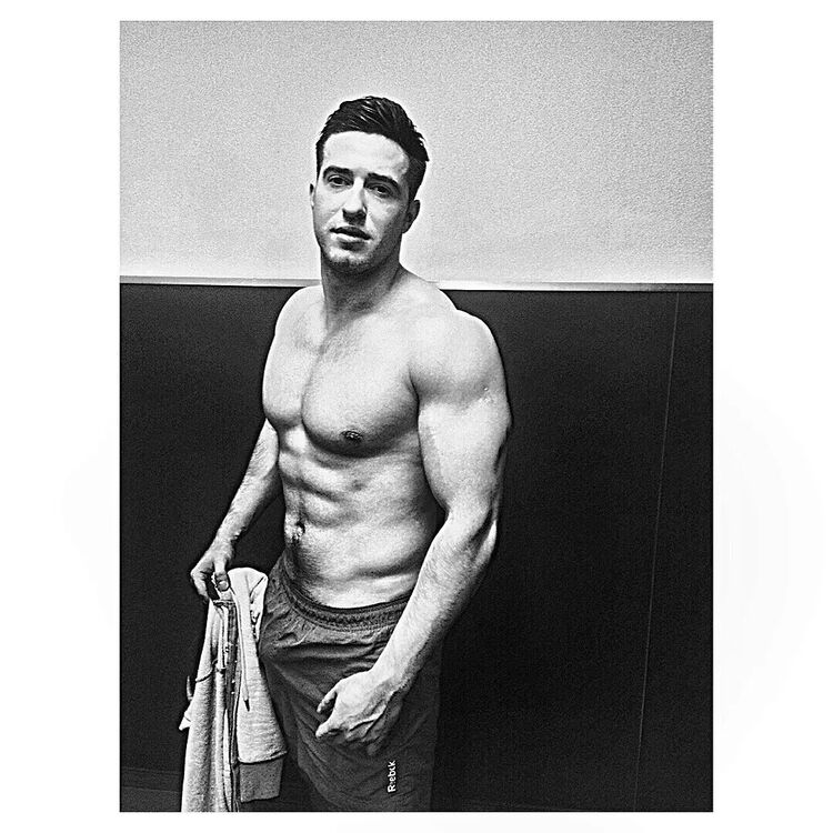 ���� 40881347 ������� ������, 33 ����, ���� ���������� � ������