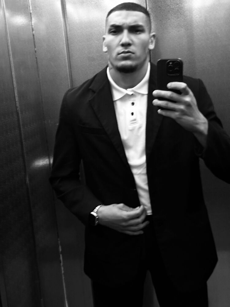  52583127  , 25 ,    -