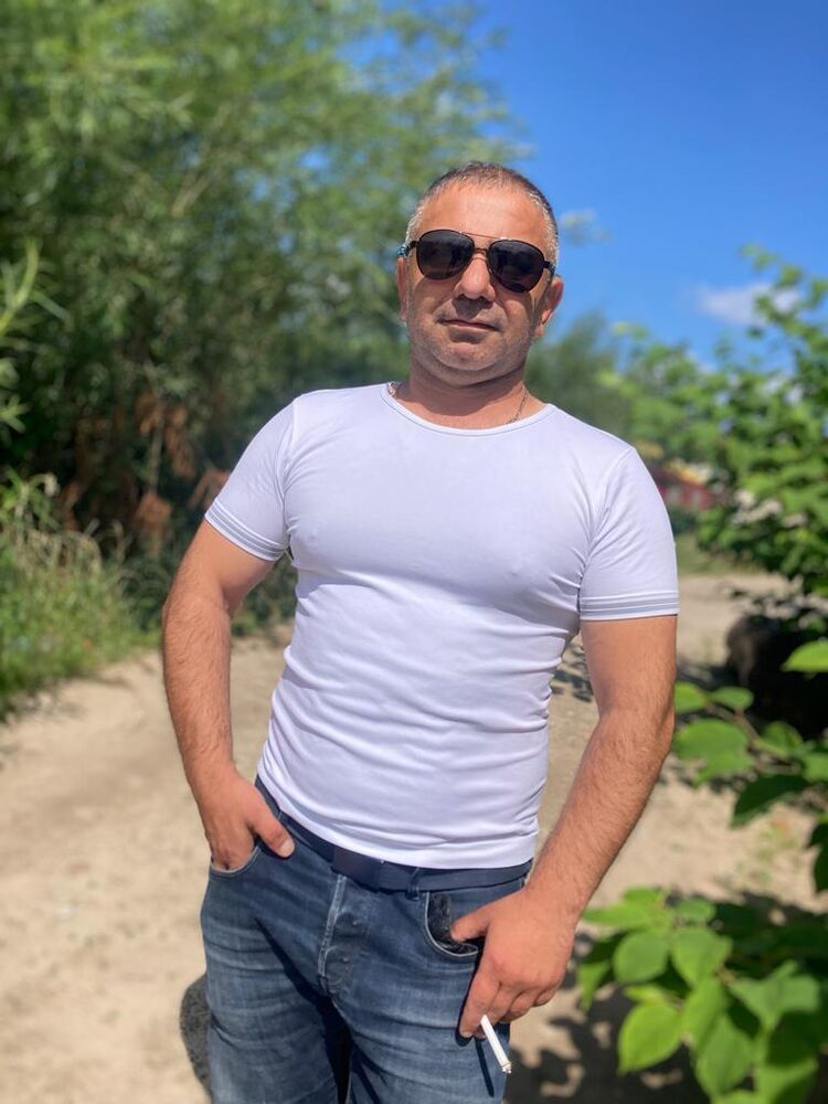  39163467  khmed, 44 ,    