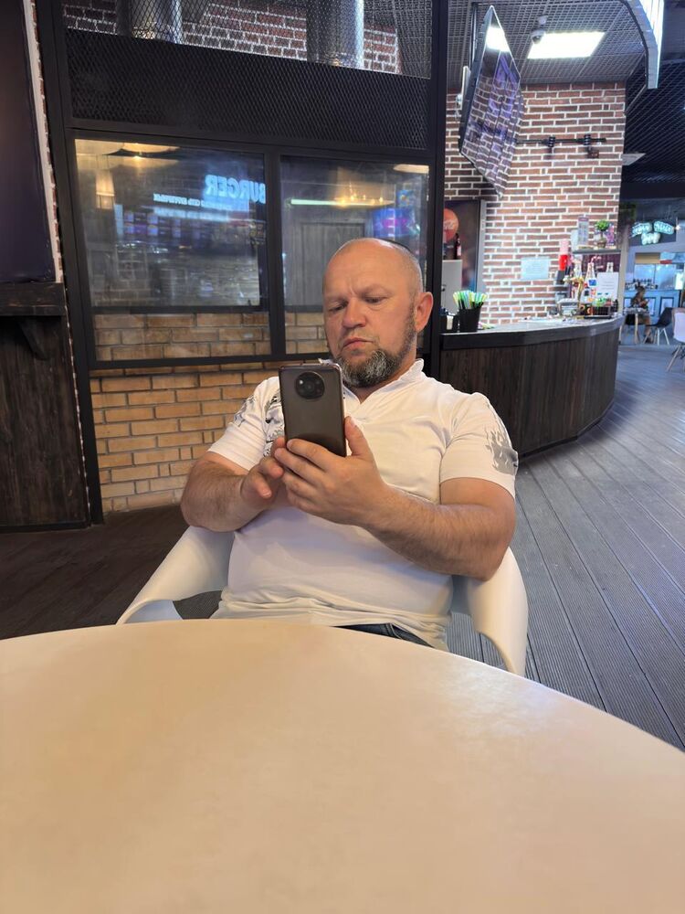  53026337  , 45 ,    