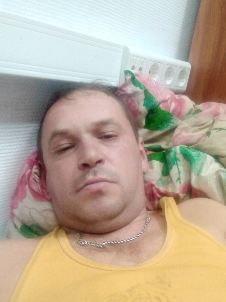  32283077  , 39 ,     