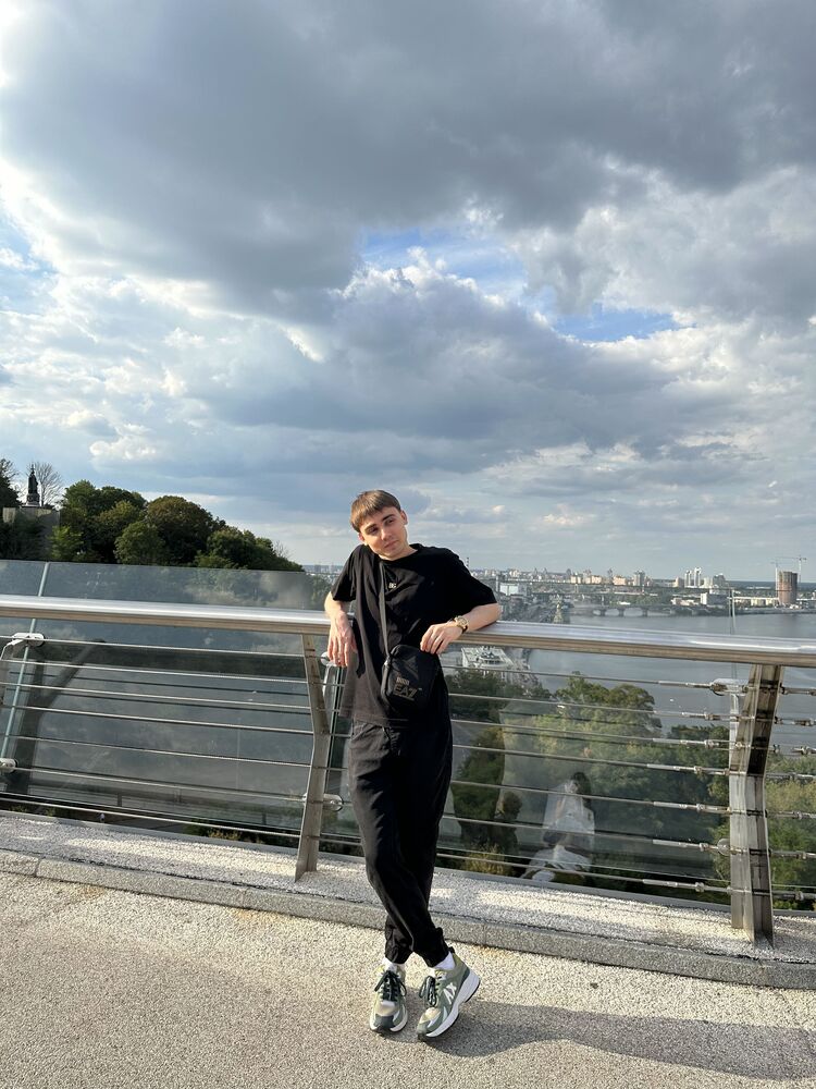  39108097  , 24 ,    
