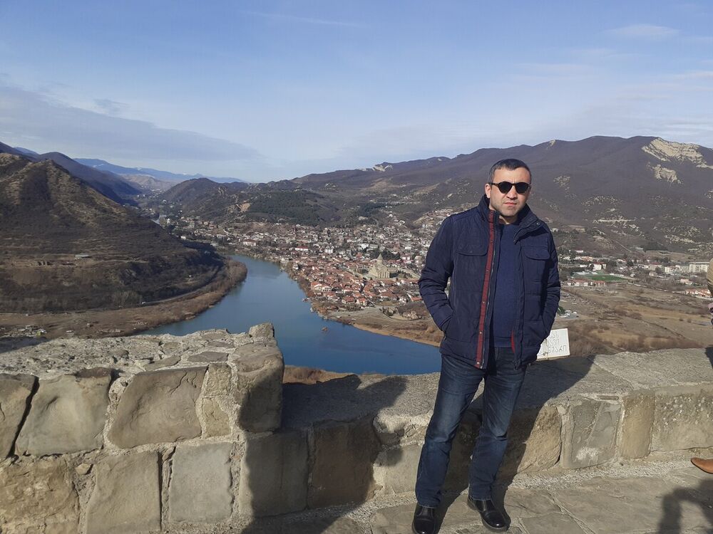  20542537  Giorgi, 41 ,    