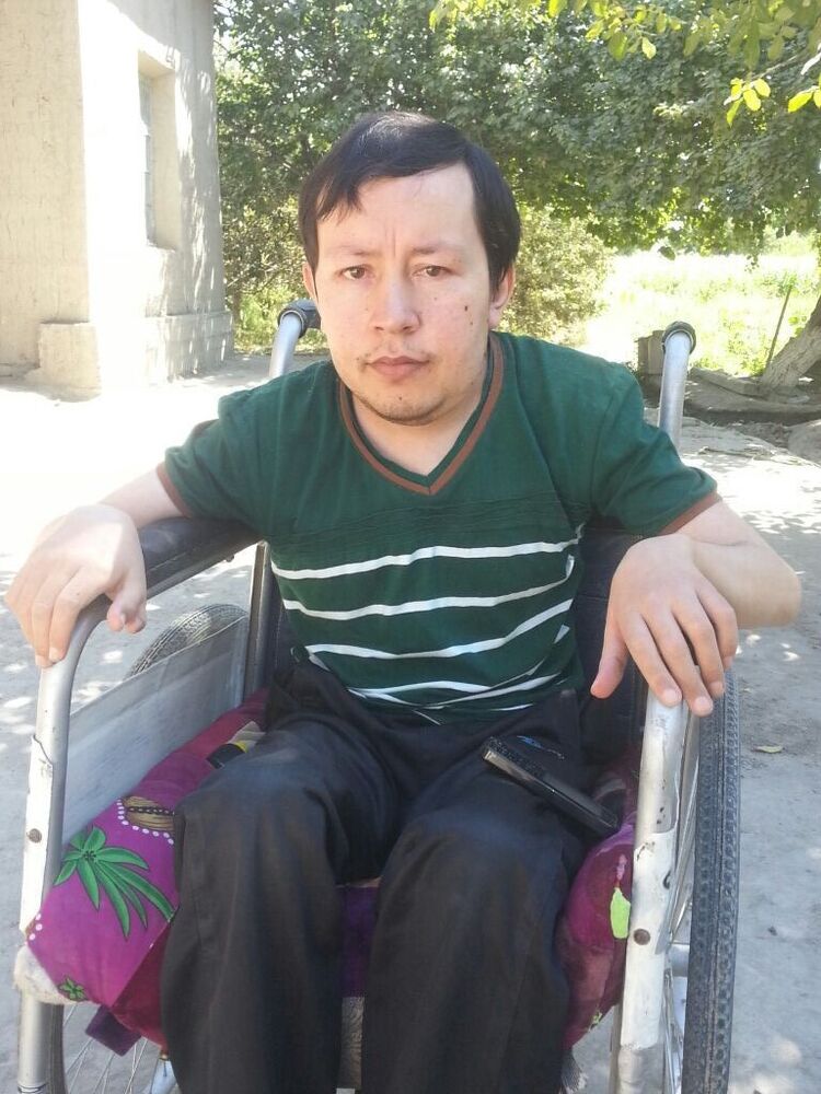  ,   Bek, 41 ,   