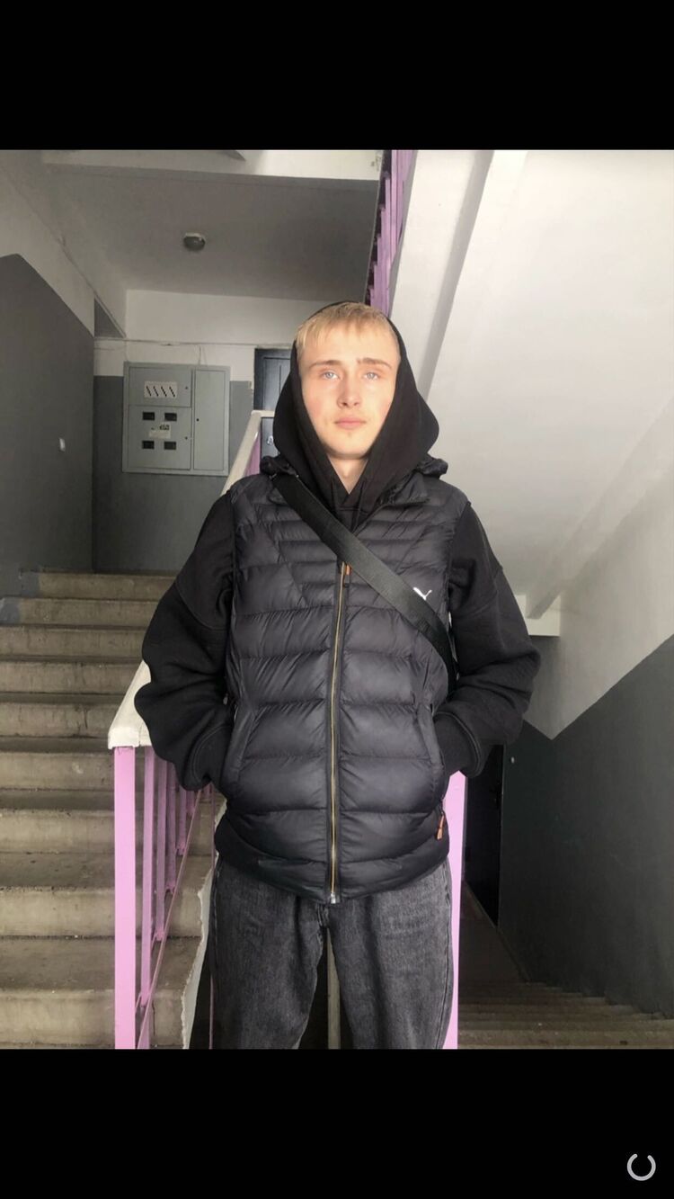  53532527  , 18 ,    -