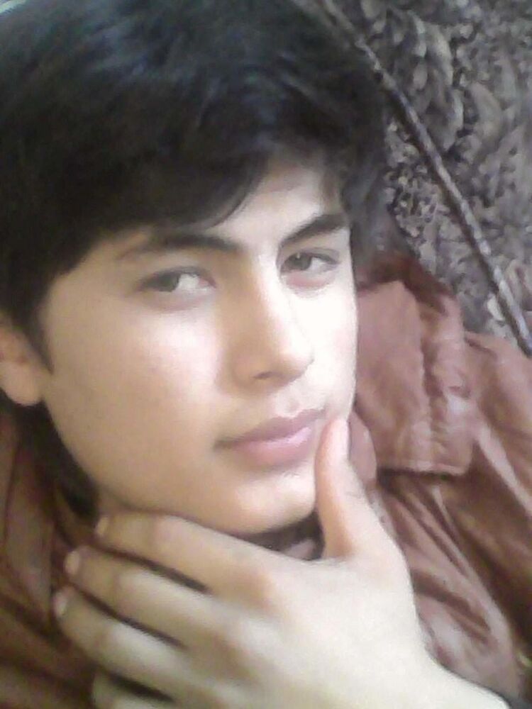  9289967  Ayzik, 31 ,    