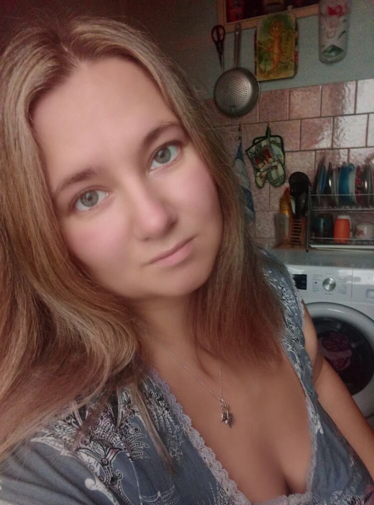  29778217  Maria, 33 ,    