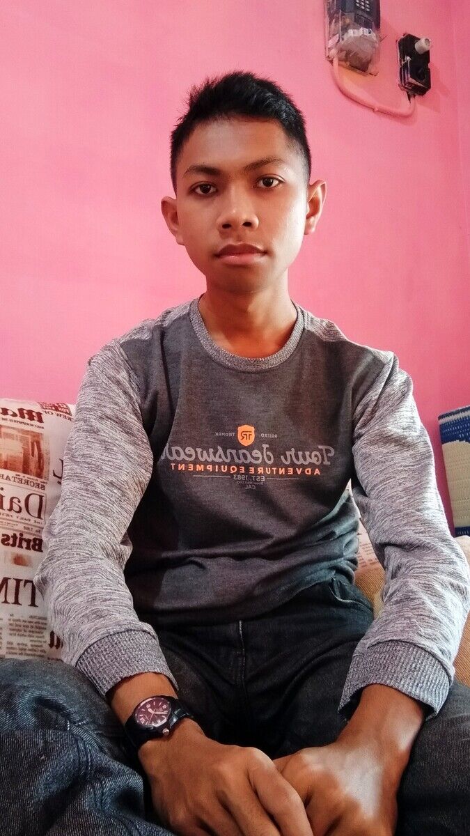  Yogyakarta,   Fendi, 29 ,   ,   , c 