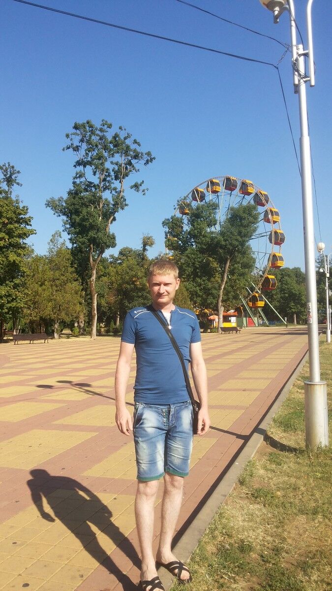  8863607  Aleksei, 41 ,    