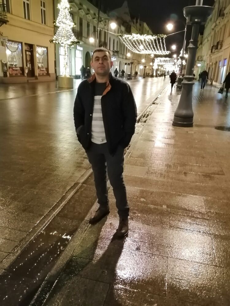  18667257  , 42 ,    