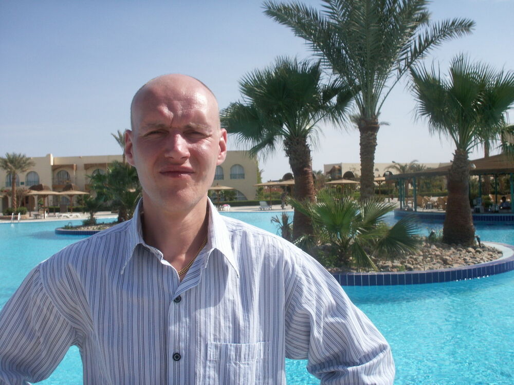  6310977  Vasilij, 52 ,    