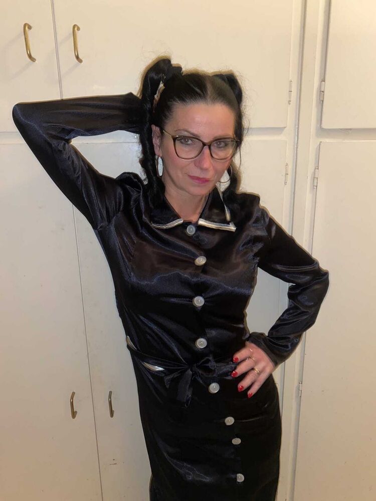  29237987  Julja, 49 ,    
