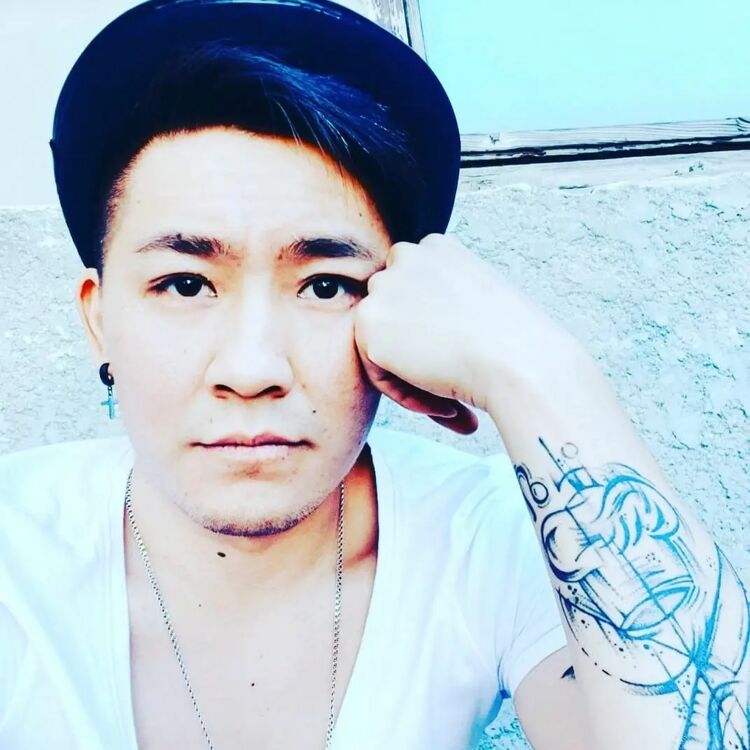  ,   Denny, 34 ,   ,   , c 