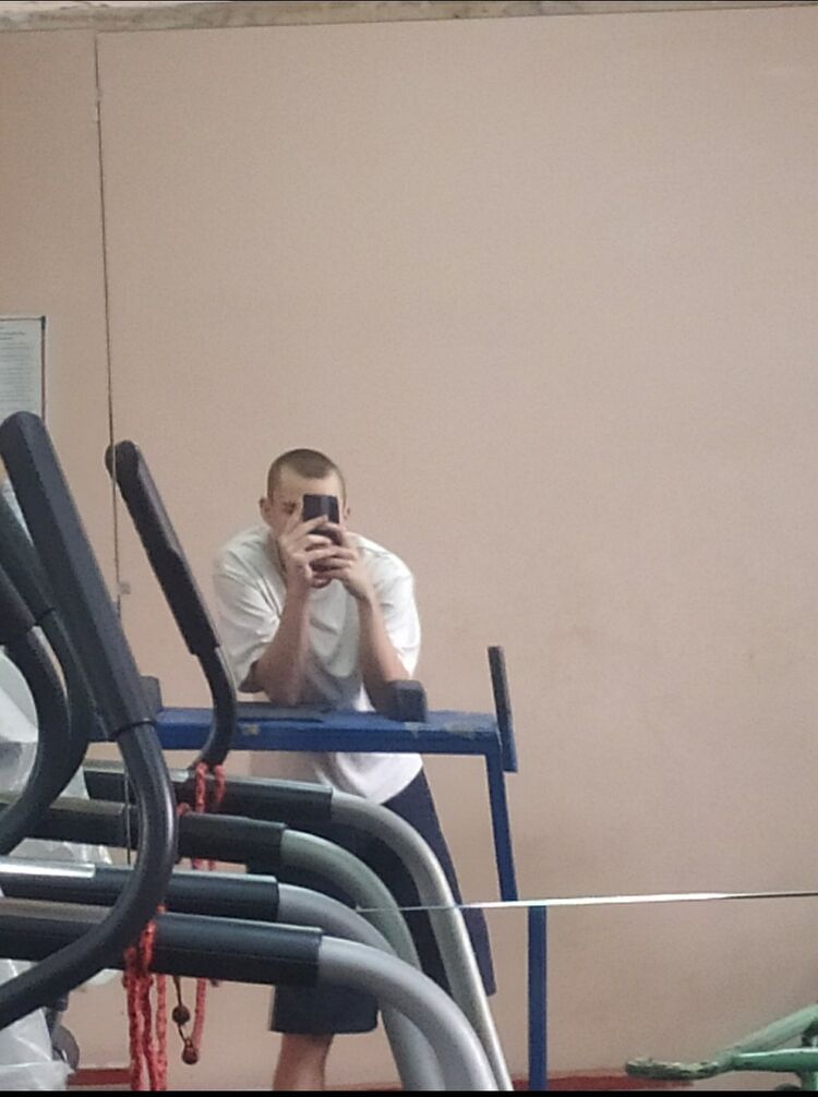  --,   Roman, 20 ,   ,   
