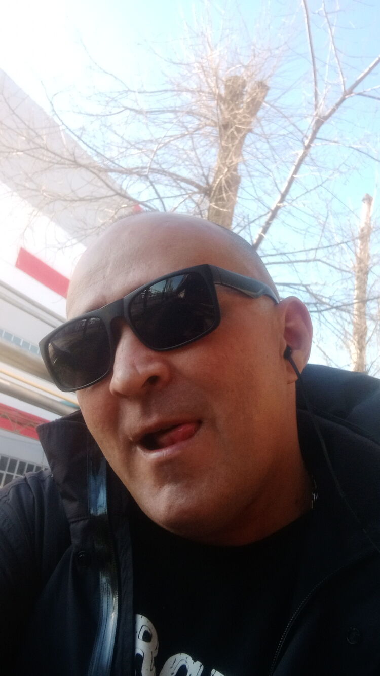  37702187  , 45 ,    