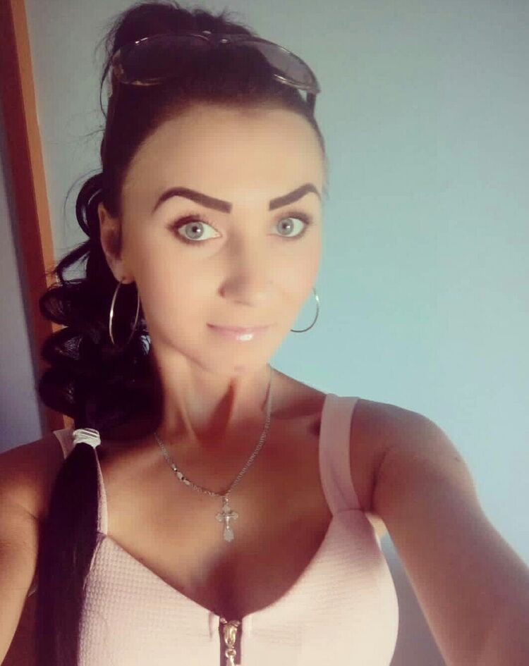  22720727  Lena, 33 ,    