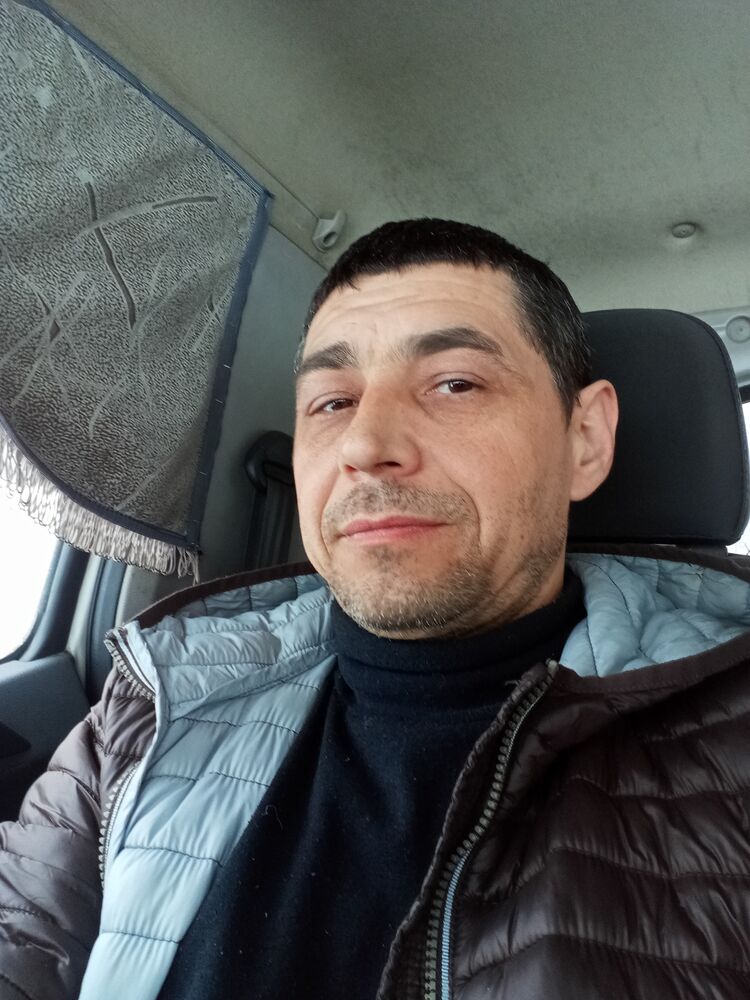  ,   Viacheslav, 47 ,   ,   , c , 
