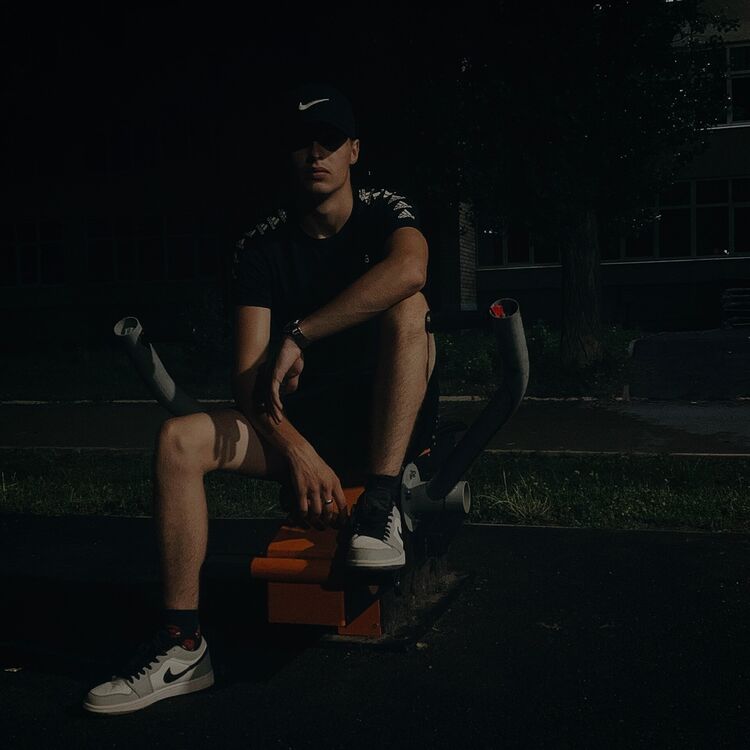  44409797  , 20 ,    