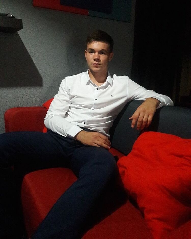 ���� 23870947 ������� ����, 33 ����, ���� ���������� � �����