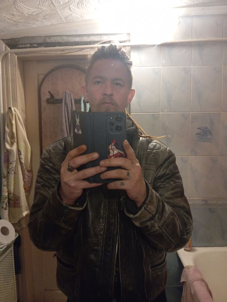  44598697  , 32 ,    