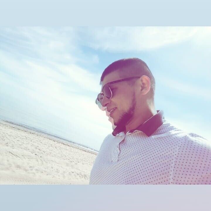  20387767  Tolkosam, 37 ,    