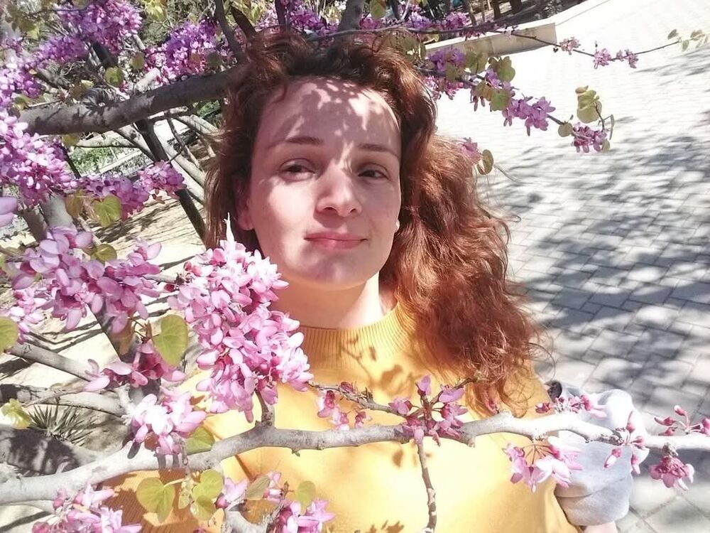  49377497  Colnuska, 37 ,    