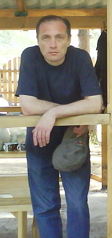  30311907  Zurab, 54 ,    