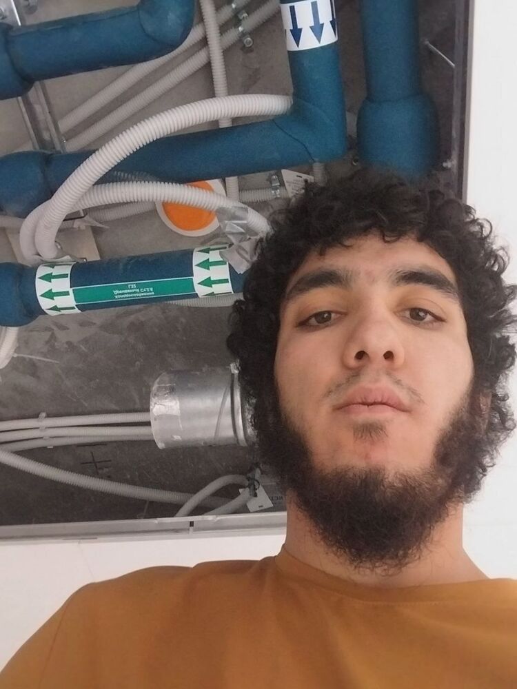  41209817  , 23 ,    -