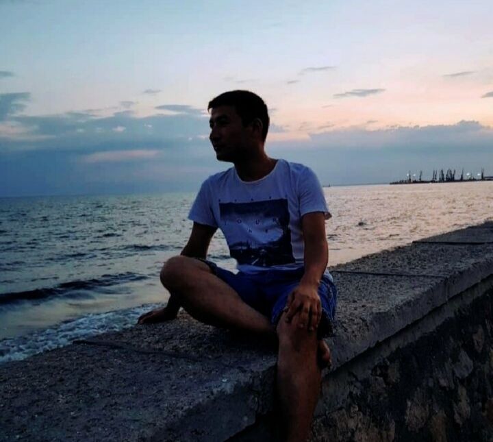  31658867  , 25 ,    