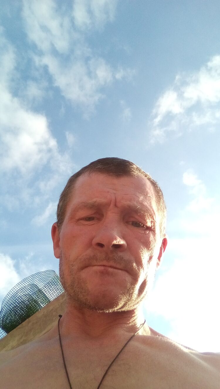  24078517  , 52 ,    
