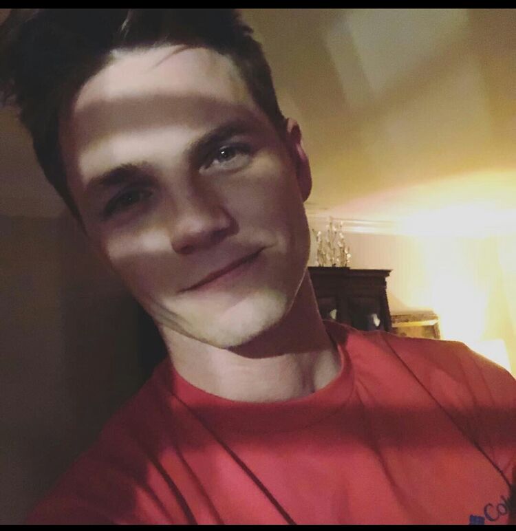  19806077  Asmir, 34 ,    Tuzla