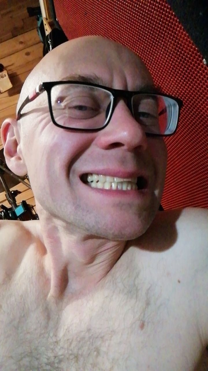  24093117  , 43 ,    