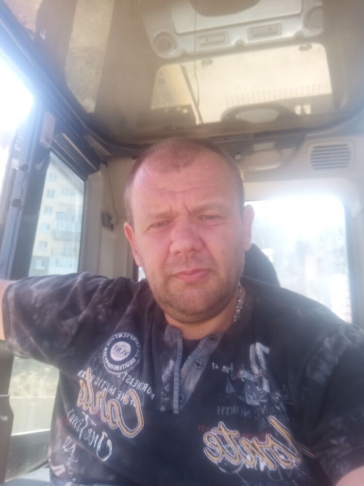  37216367  , 44 ,    