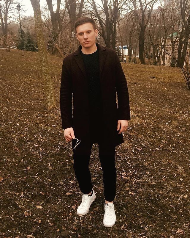  19780687  Alexandre, 32 ,    