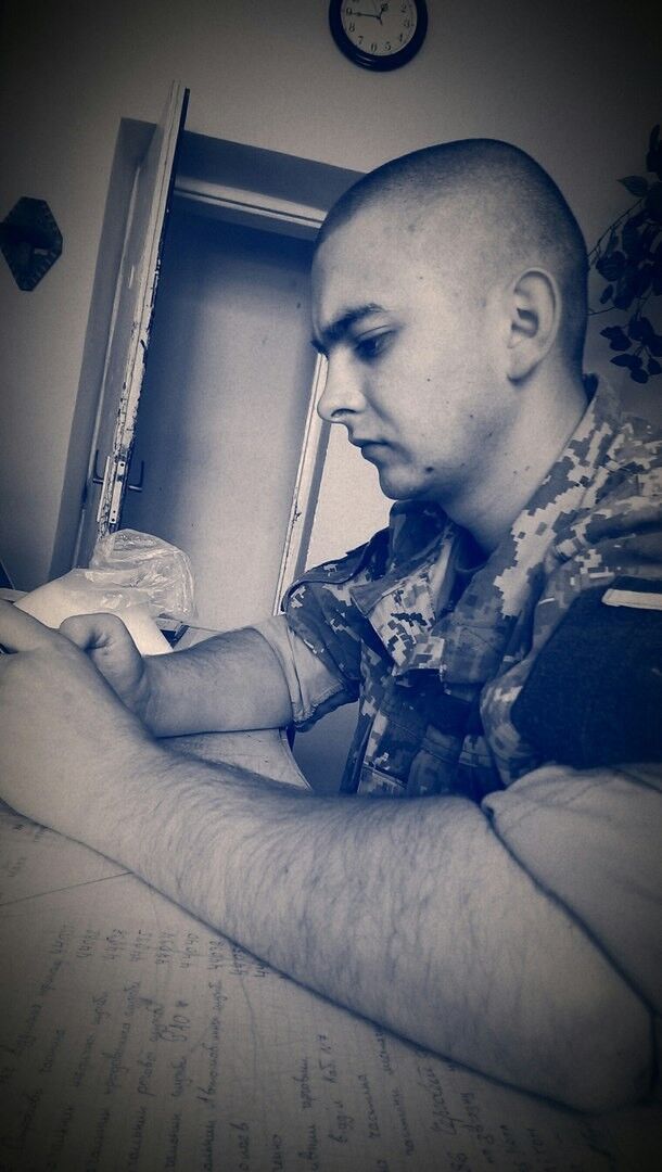  15803107  Igor, 30 ,    