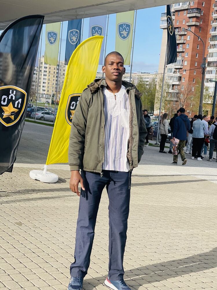  45273477  , 22 ,    -