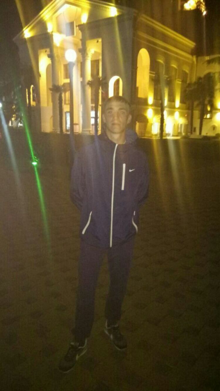  -,   Artem, 31 ,   ,   , c , 