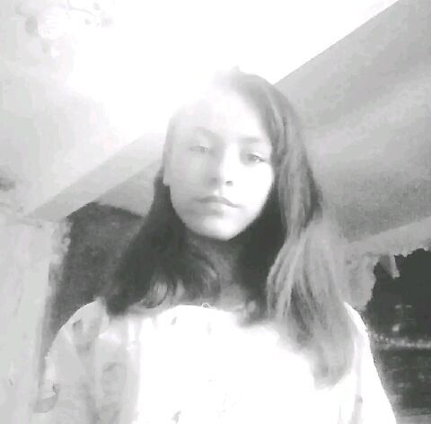  24041677  Sascha, 22 ,    