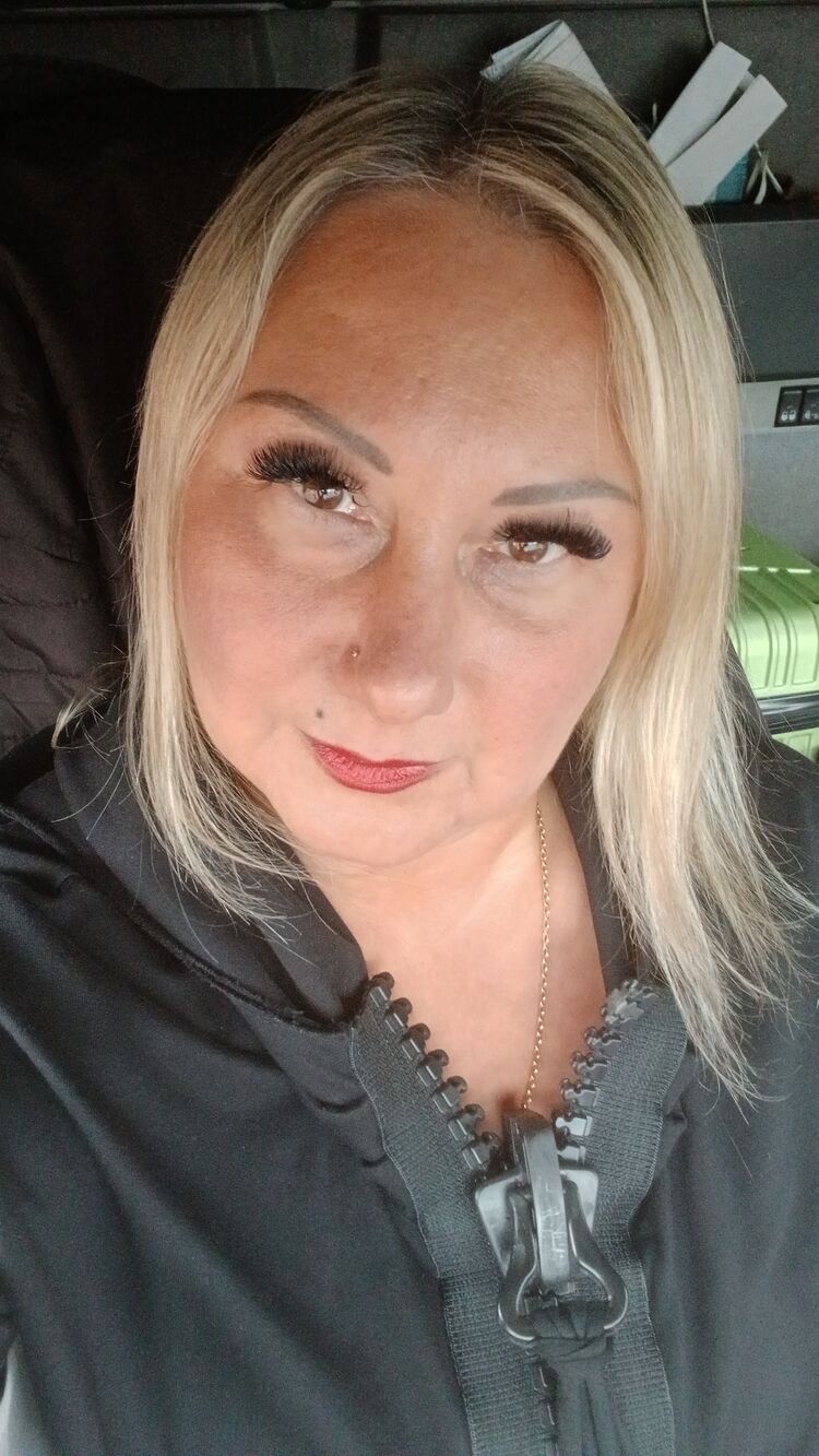  53352187  Elena, 49 ,    -