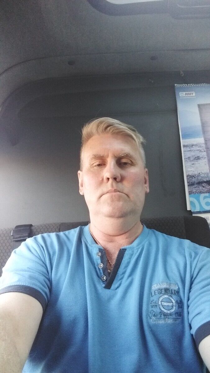  21632677  , 52 ,    