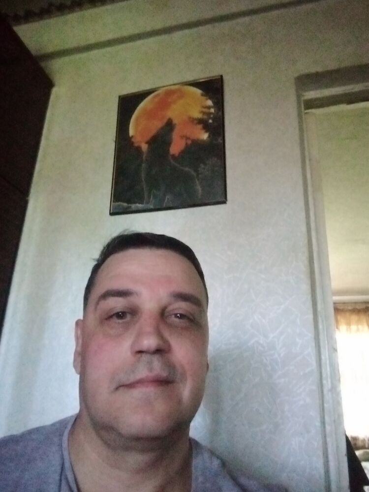  42883167  , 52 ,    