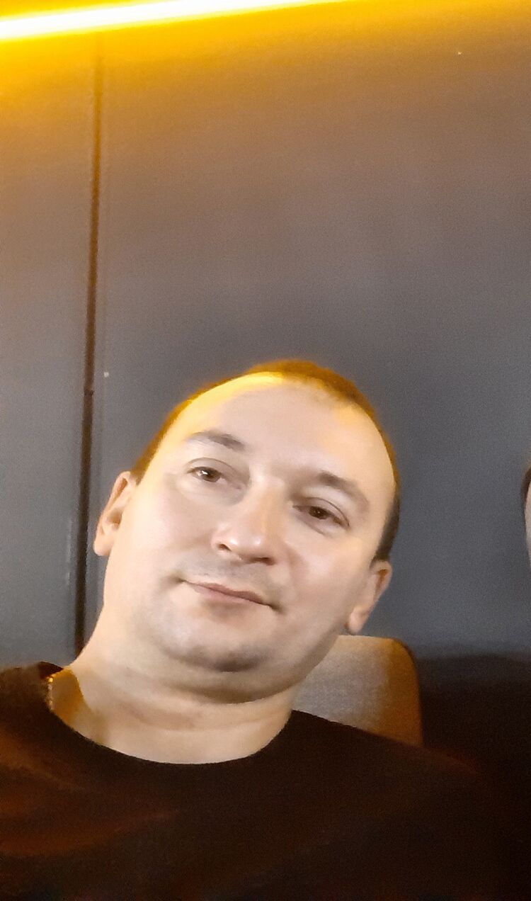  52203837  , 40 ,    