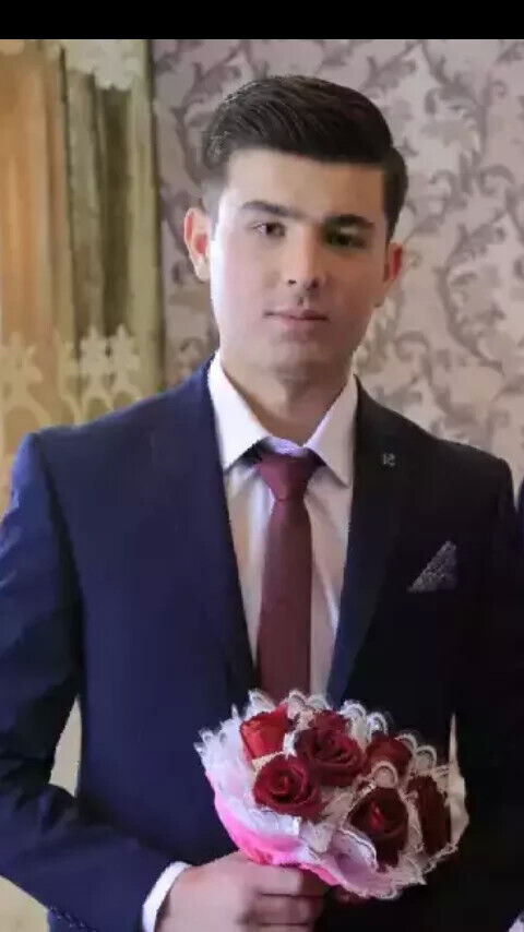  30438277  Selim, 27 ,    