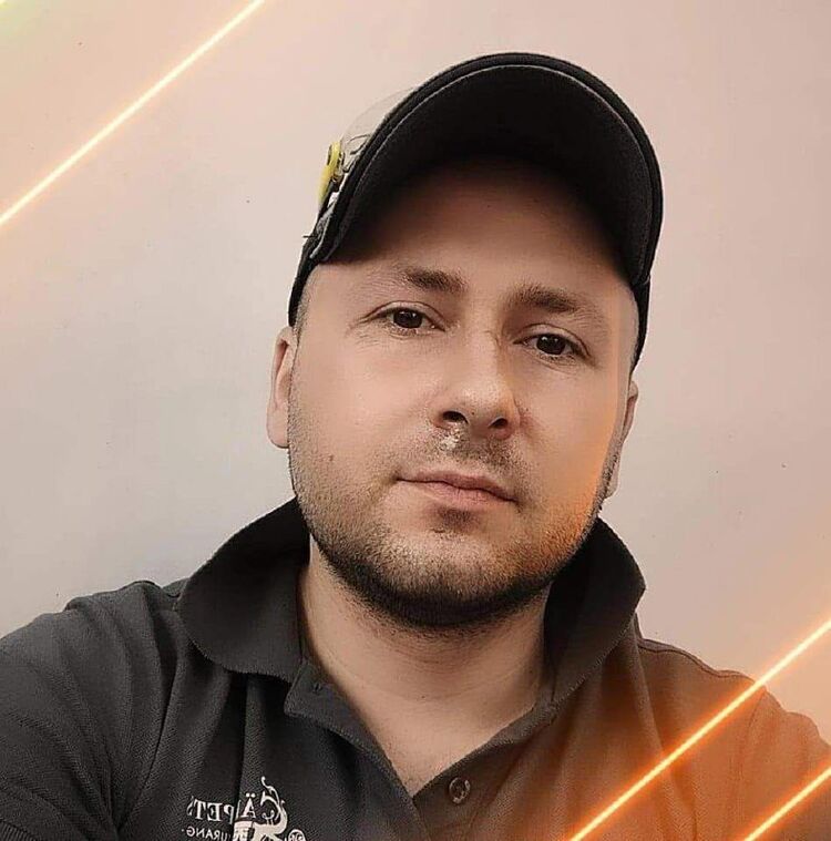 31460547  Igor, 34 ,    